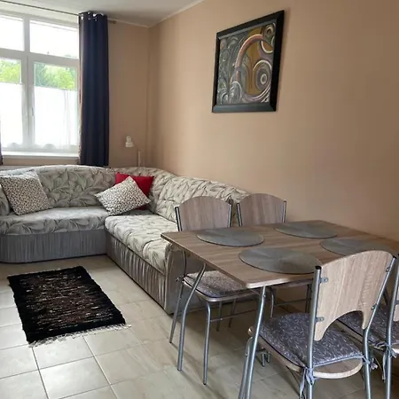 Monzi Apartmanház *