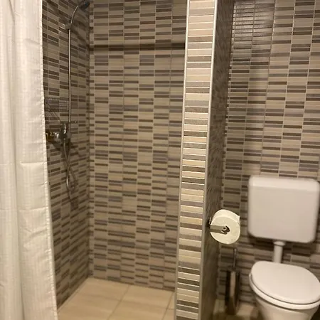 Monzi Apartmanház * Hévíz